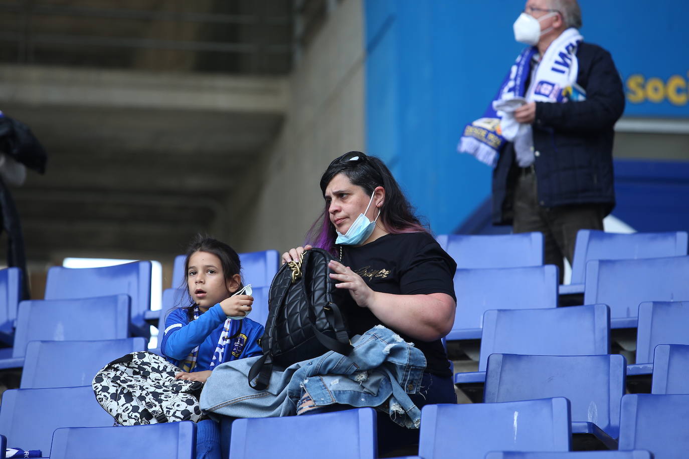 Fotos: ¿Estuviste en el Real Oviedo - Mirandés? ¡Búscate!