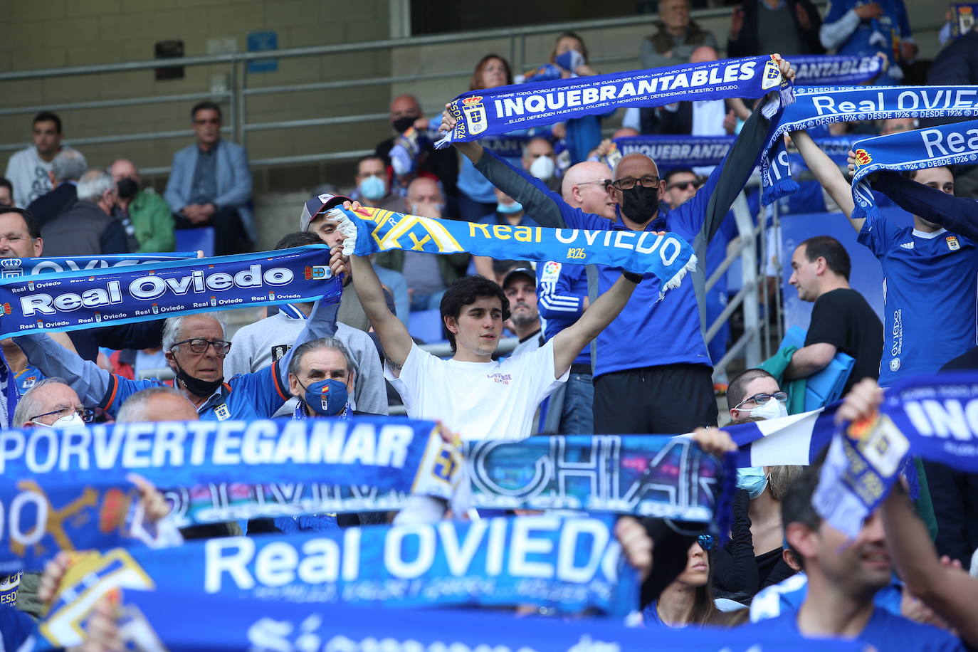 Fotos: ¿Estuviste en el Real Oviedo - Mirandés? ¡Búscate!