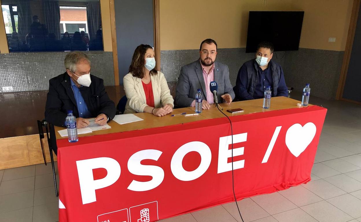 Adrián Barbón, esta mañana en su intervención en en el congreso de la agrupación de Proaza. 