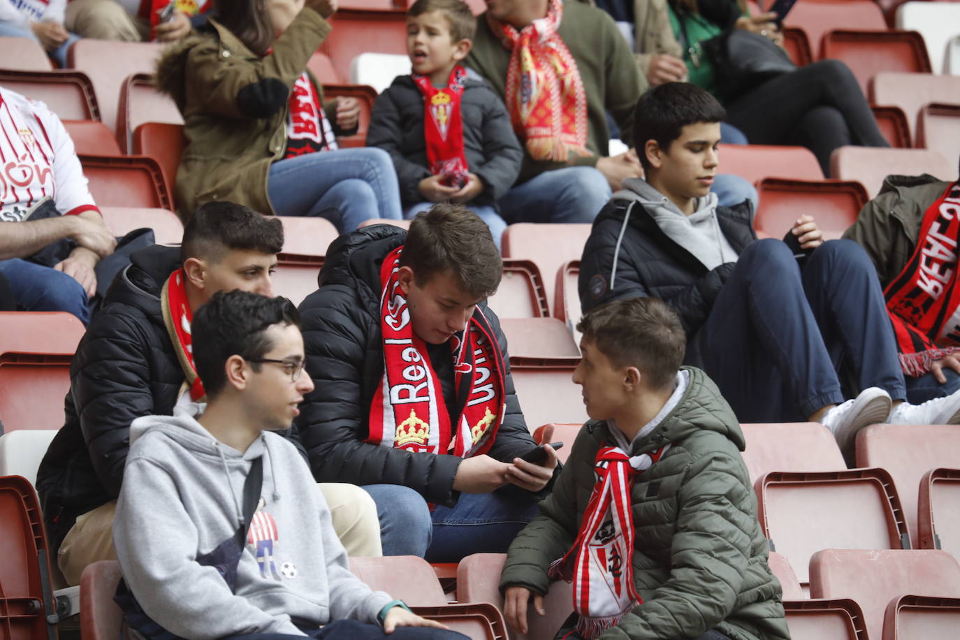 Fotos: ¿Estuviste en el Sporting - Ibiza? ¡Búscate!