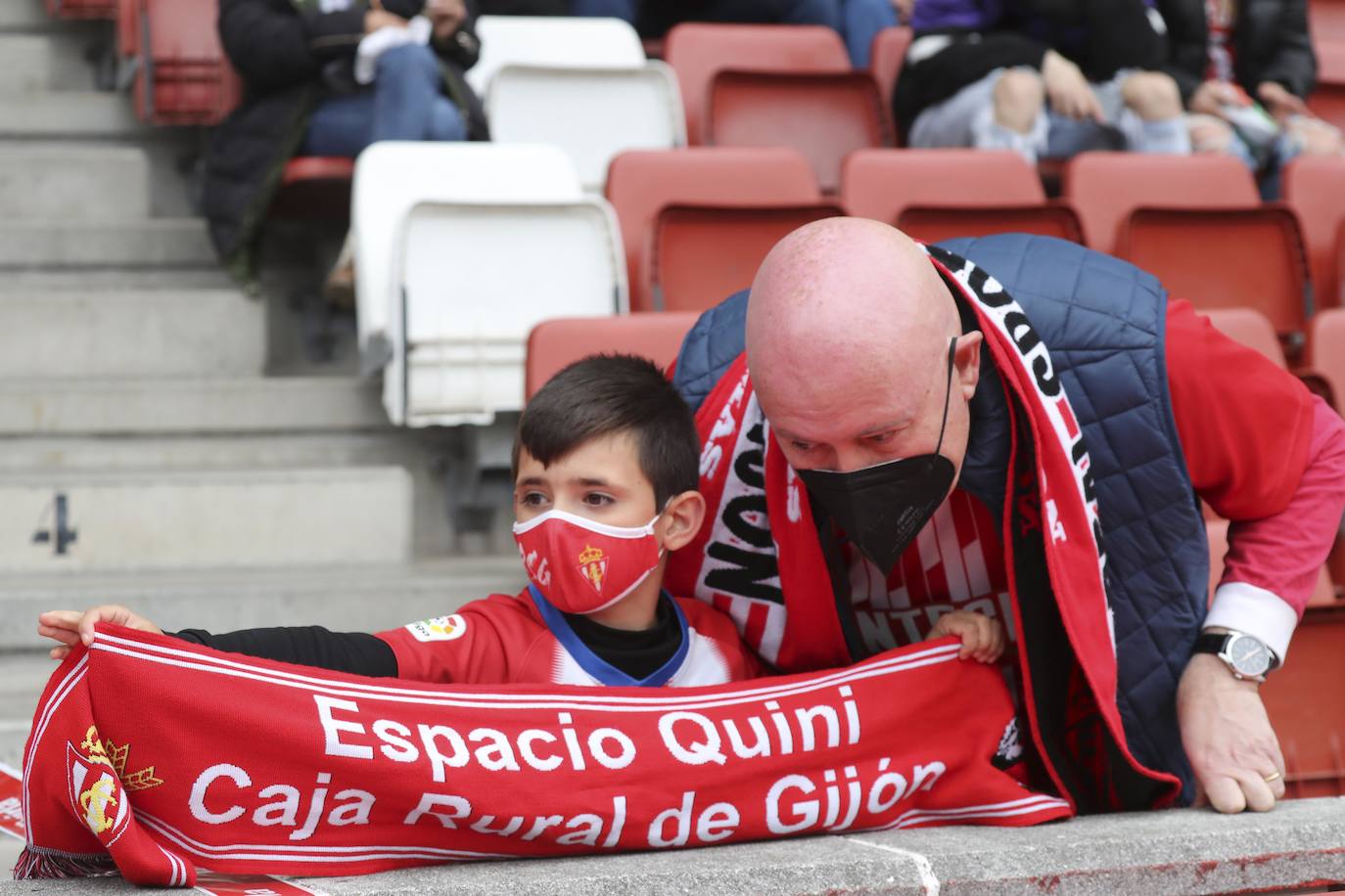 Fotos: ¿Estuviste en el Sporting - Ibiza? ¡Búscate!