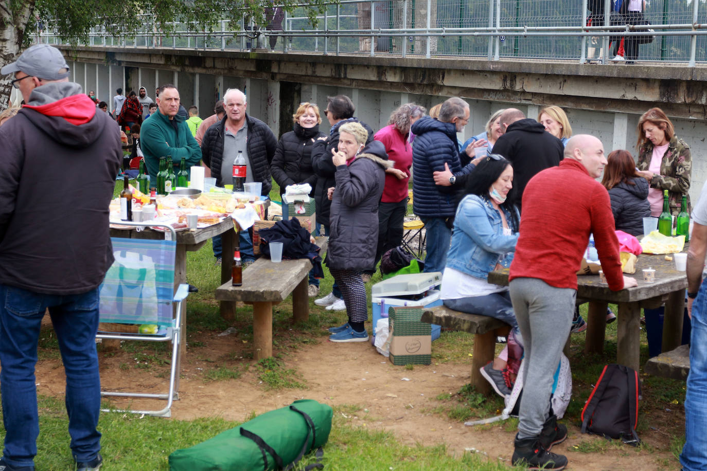 Fotos: La Jira al Pantano de Trasona regresa con una fiesta para 5.000 personas