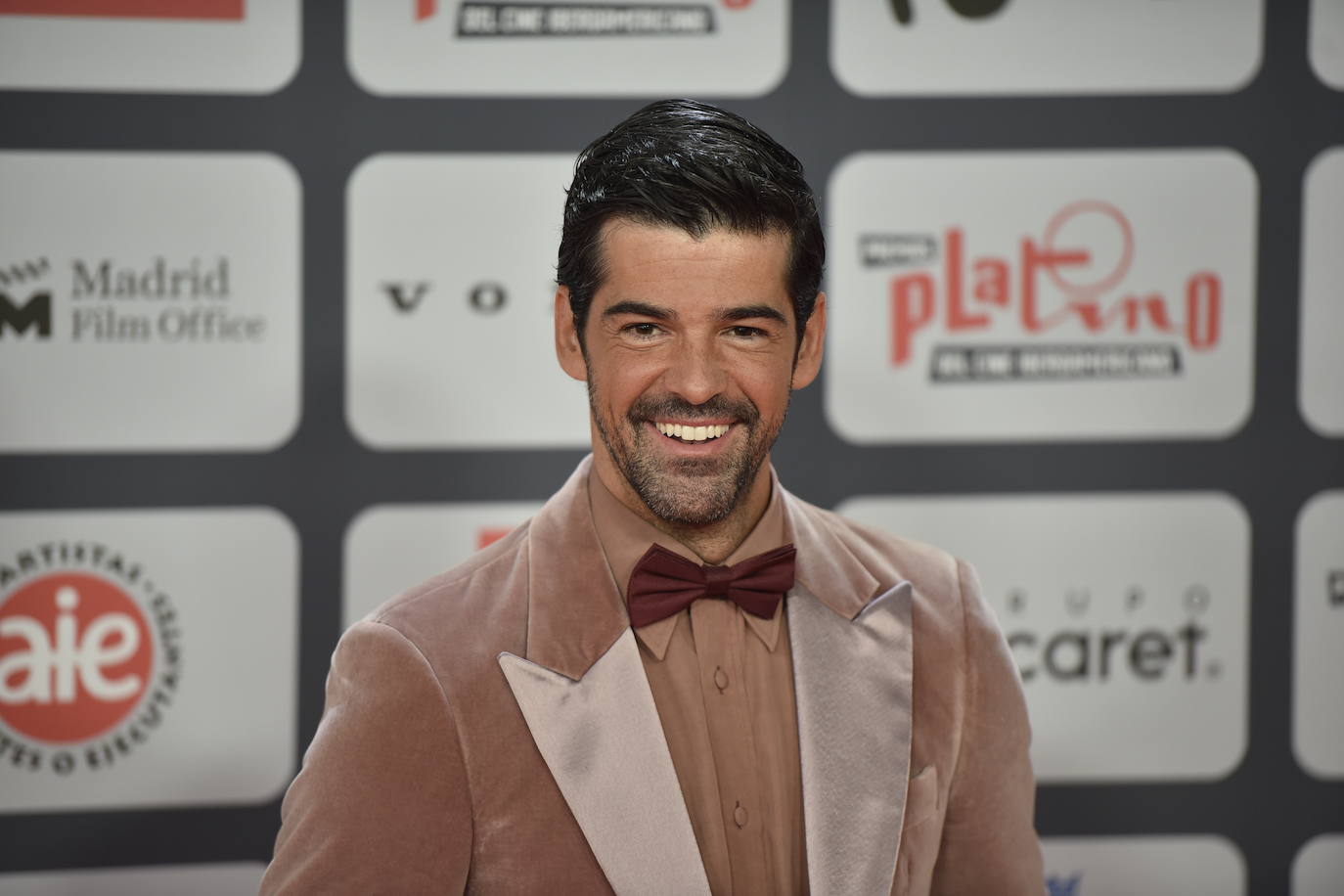 La película 'El buen patrón' y la serie argentina 'El Reino' se han hecho con los galardones más codiciados de los Premios Platino, certamen que recompensa lo mejor del mundo audiovisual iberoamericano. También tuvo una buena noche 'Madres paralelas'. La última colaboración de Pedro Almodóvar con Penélope Cruz se llevó tres premios. 