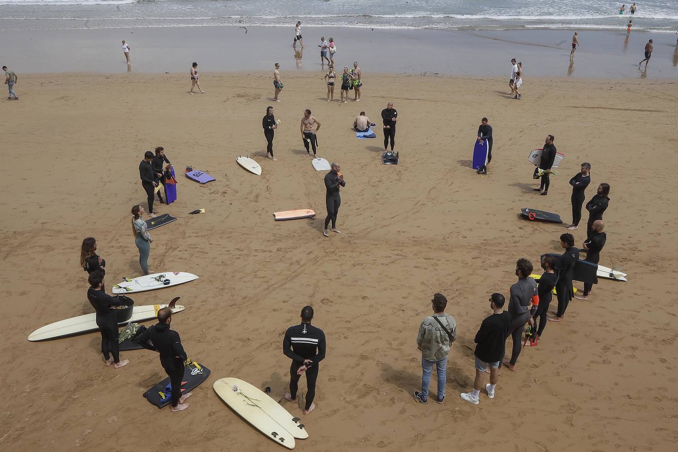 El joven gijonés, devoto del Ceares y apasionado del 'surfing' y la naturaleza, falleció en la isla asiática de Sri Lanka a consecuencia de un fatal accidente de moto el pasado mes de abril.