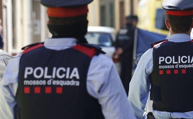 Detenido un médico de Interior por presuntos abusos a tres mujeres mossos 