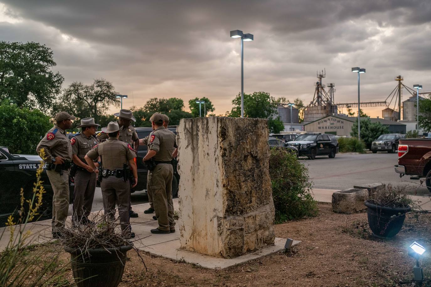 Un joven de 18 años mata a 19 niños y dos adultos en el ataque registrado en la Escuela Elemental Robb de Uvalde.