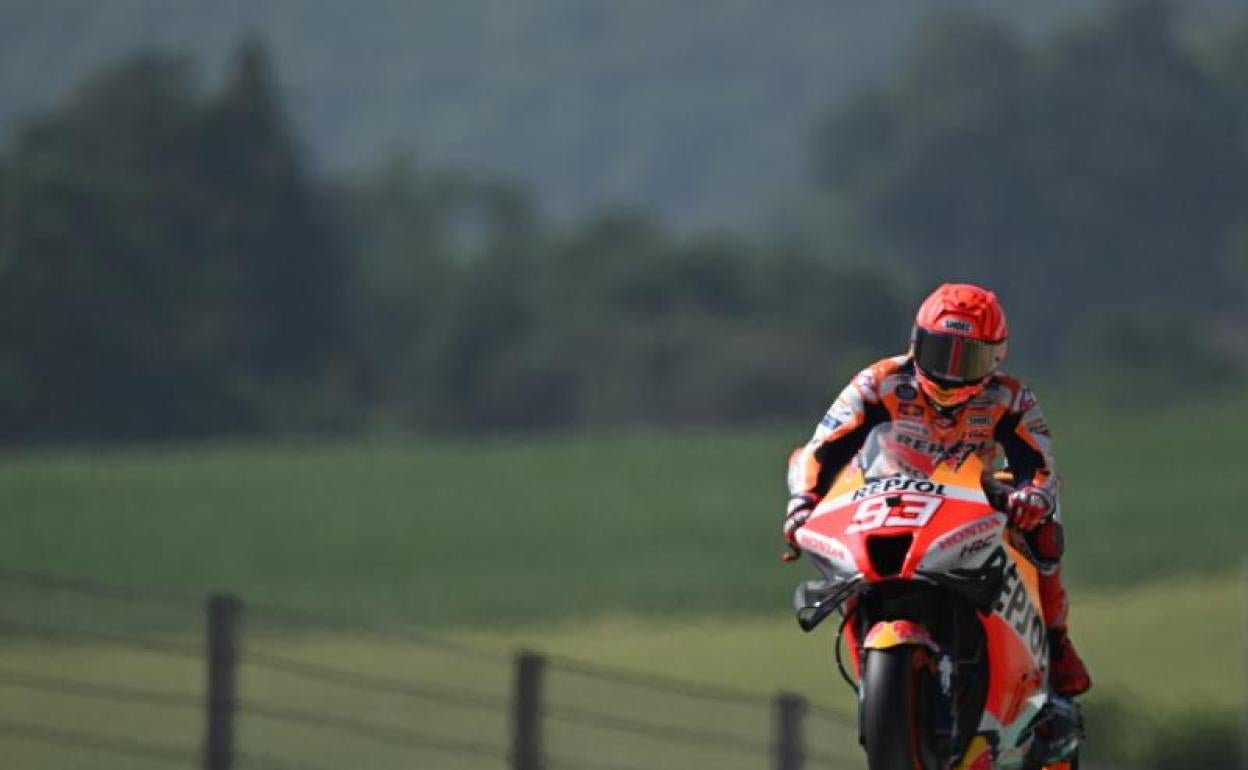 Marc Márquez volverá a pasar por el quirófano y se retira de forma indefinida