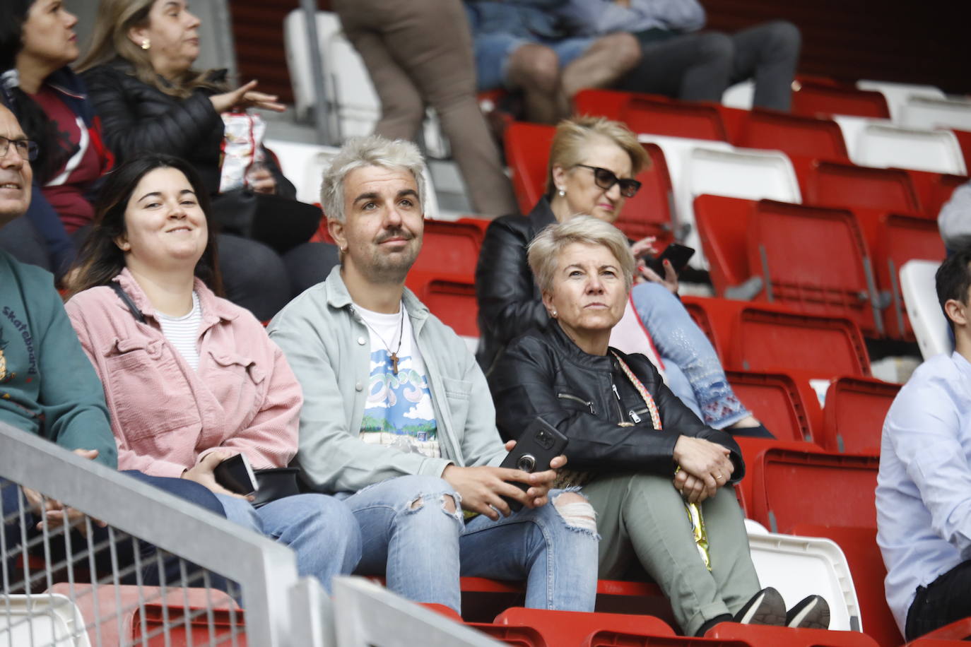 Fotos: ¿Estuviste en el Sporting-Las Palmas? ¡Búscate!