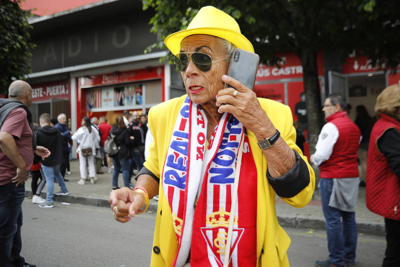 Fotos: ¿Estuviste en el Sporting-Las Palmas? ¡Búscate!