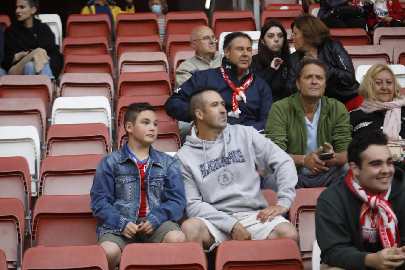 Fotos: ¿Estuviste en el Sporting-Las Palmas? ¡Búscate!