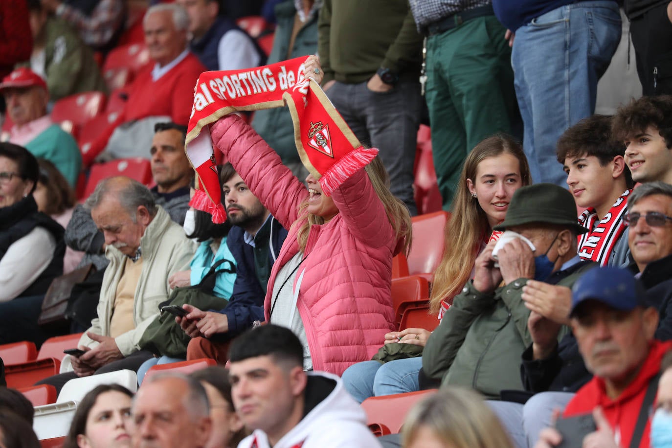 Fotos: ¿Estuviste en el Sporting-Las Palmas? ¡Búscate!