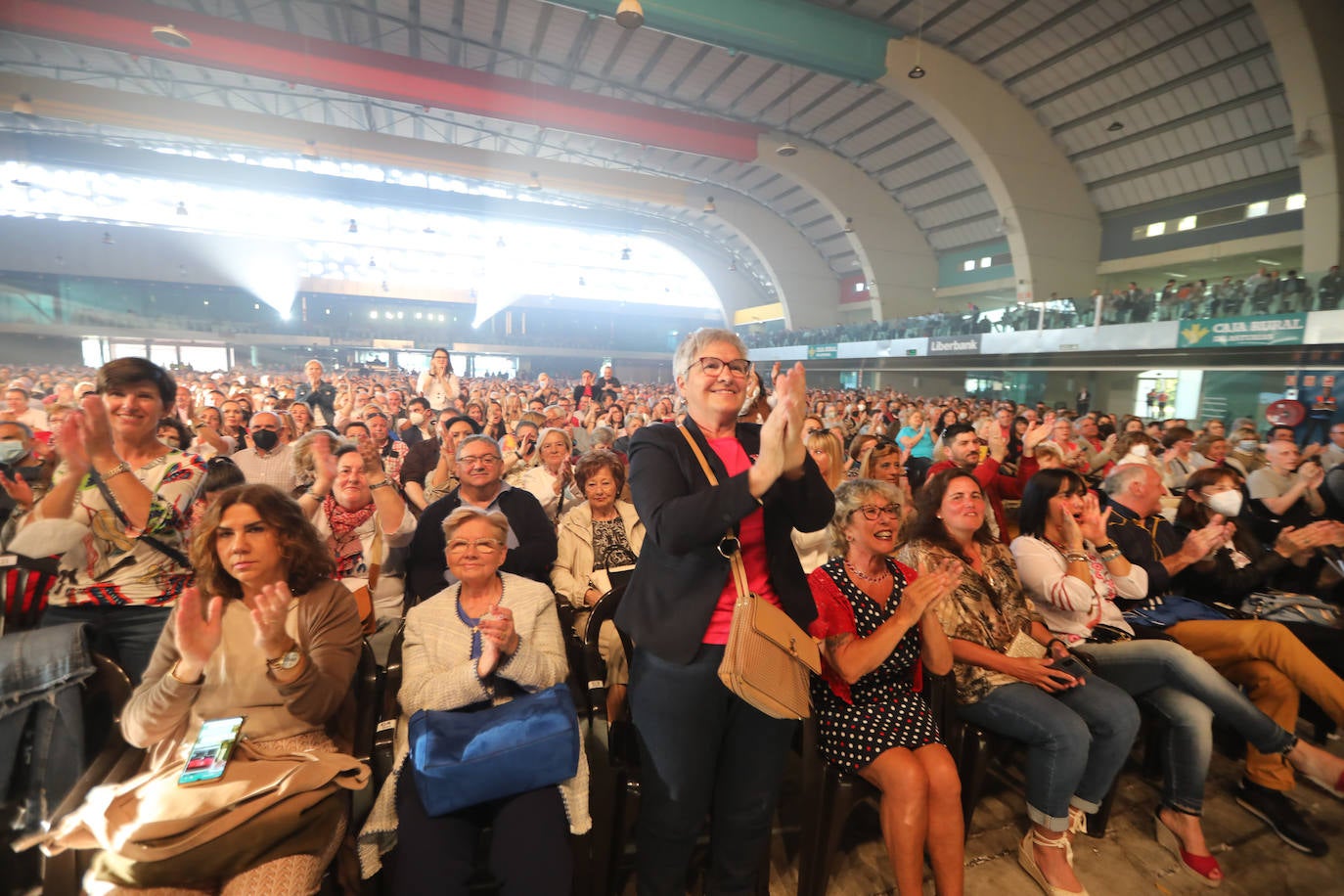 Fotos: Raphael, un ave fénix a pleno pulmón