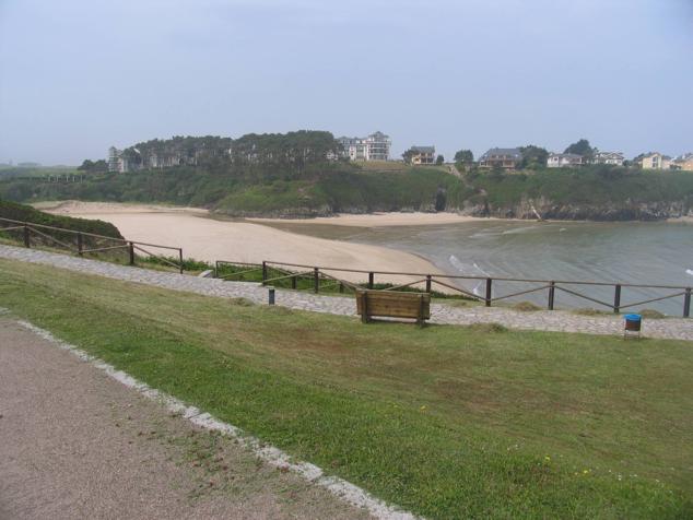 Playa del Anguilero en Tapia de Casariego: calidad del agua excelente.