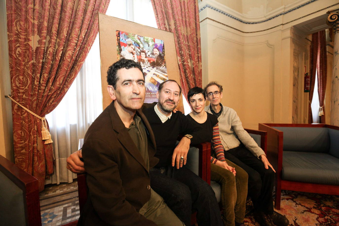 Juan Mayorga, Daniel Albadalejo, Elena Rayos y César Sarachu en la presentación de la obra 'Reikiavik' en el teatro Palacio Valdés.