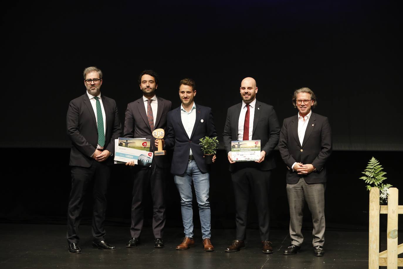 Fotos: Los jóvenes empresarios entregan los premios AJE Asturias 2022