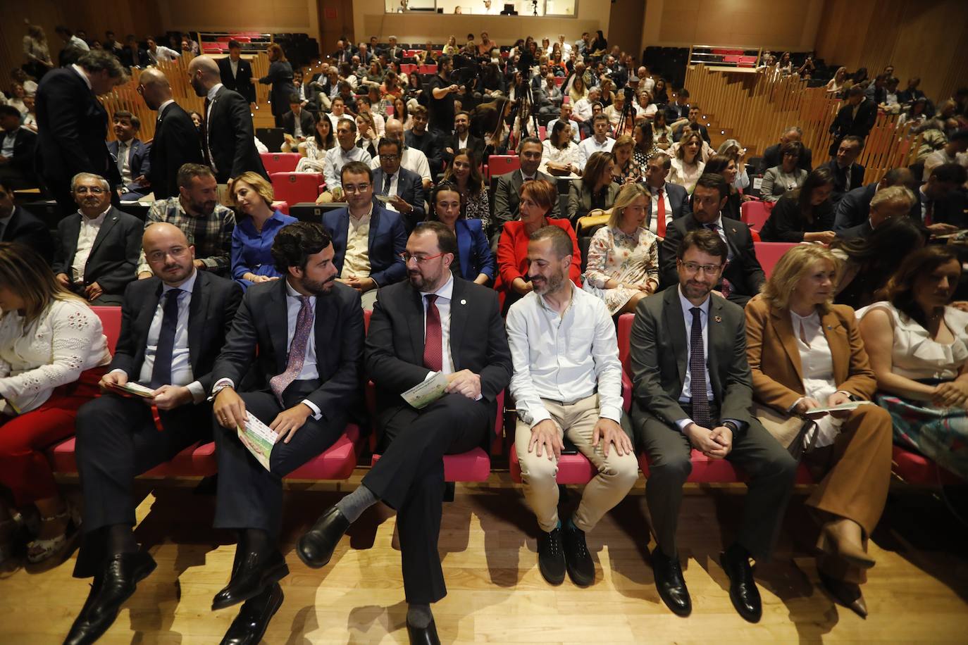 Fotos: Los jóvenes empresarios entregan los premios AJE Asturias 2022