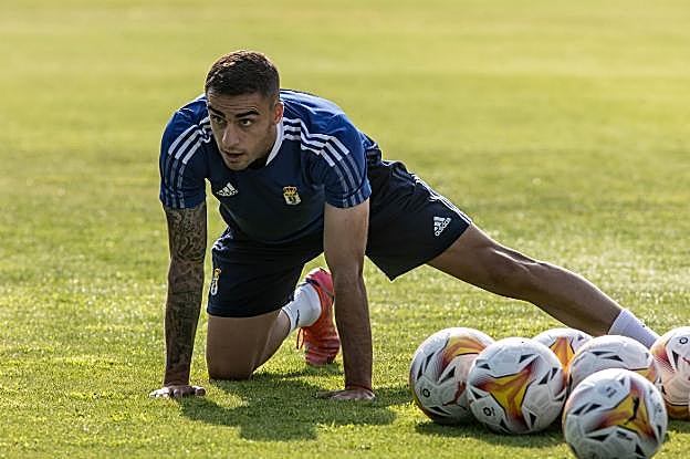 Isaac: «Con ese espíritu el Oviedo volverá pronto adónde merece: sois de Primera»