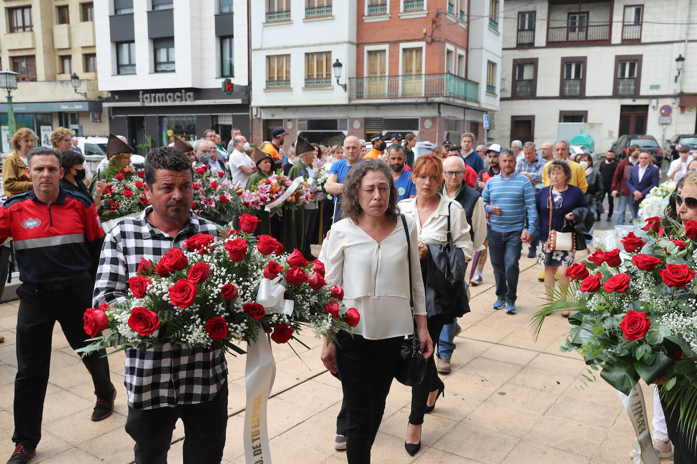 Fotos: Despedida a Jacques Sangrouber, presidente del club de esquí L&#039;esguilu de Nava