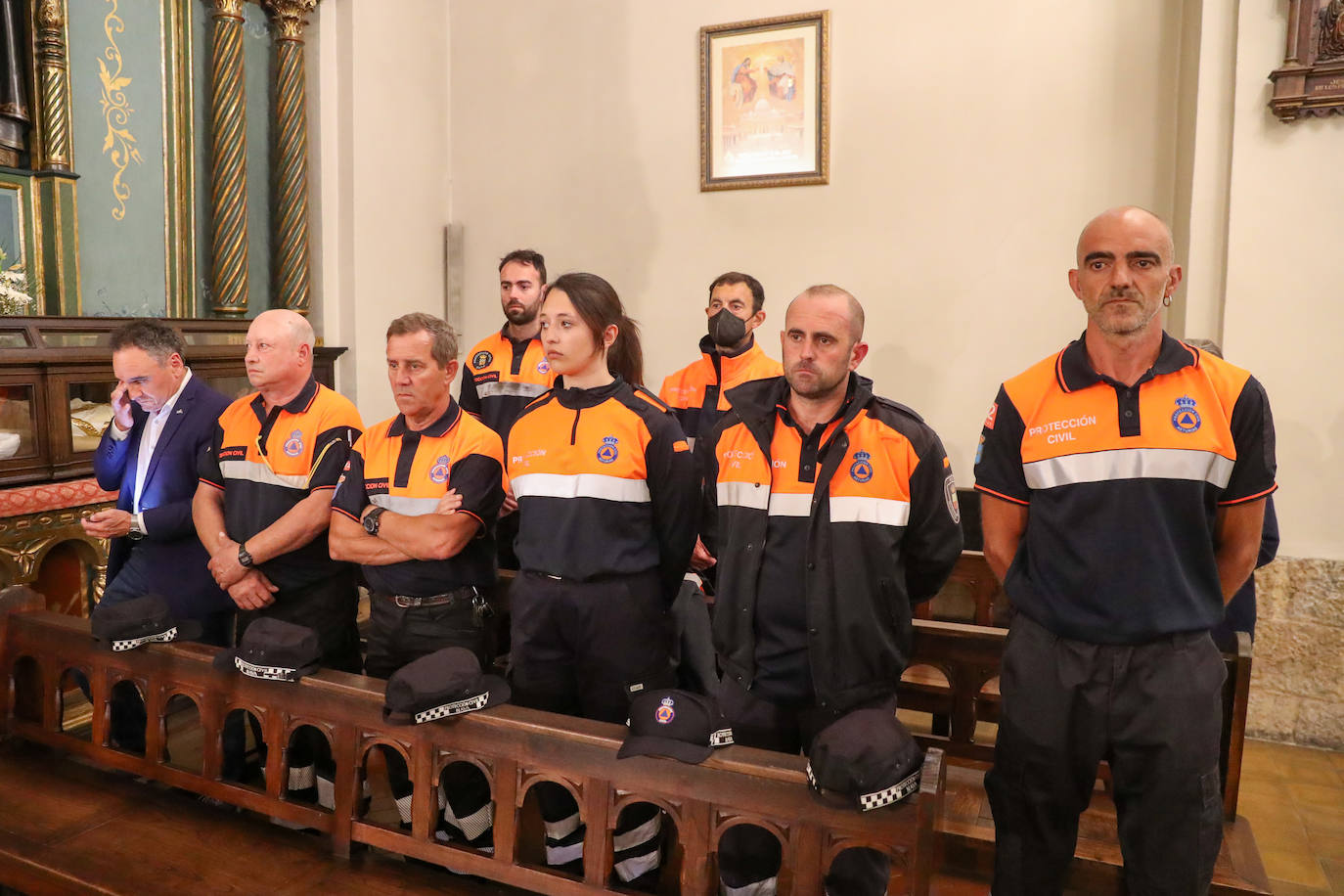 Fotos: Despedida a Jacques Sangrouber, presidente del club de esquí L&#039;esguilu de Nava