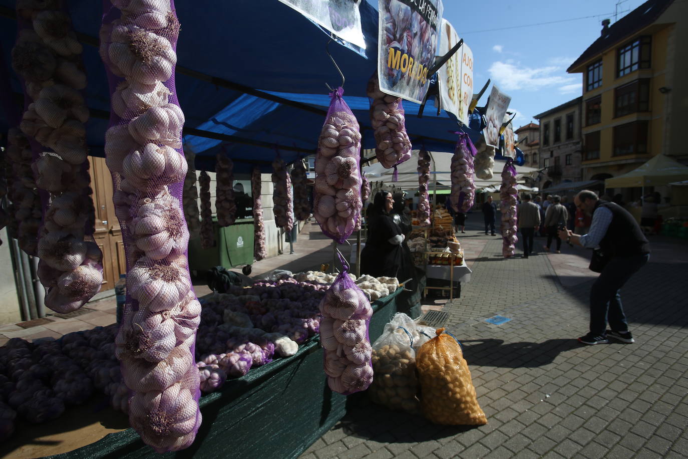 Fotos: Mercadón de Primavera por la II Flor de Grado