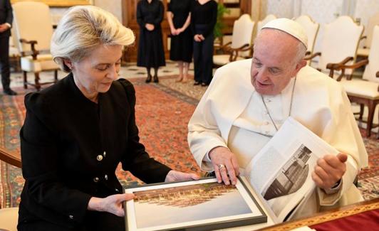 Audiencia del Papa Francisco con Ursula Von der Leyen.