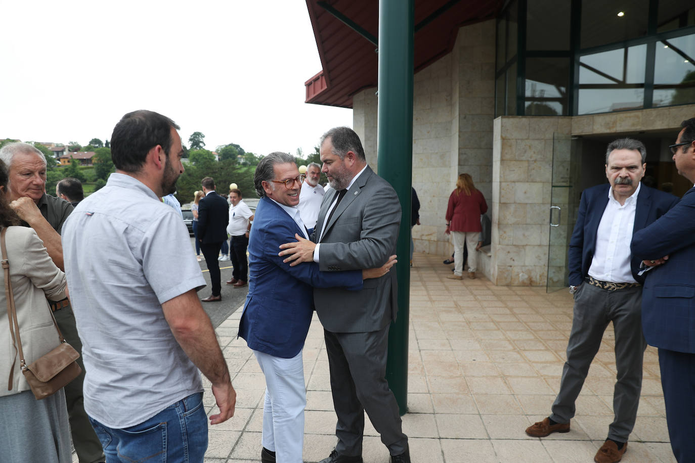 Fotos: Adiós a Gento Paniceres en el tanatorio de Nava