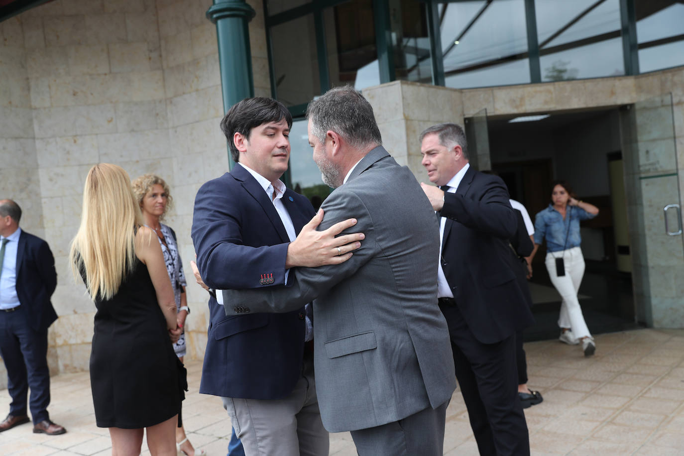 Fotos: Adiós a Gento Paniceres en el tanatorio de Nava