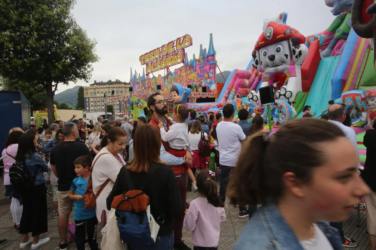 La Florida recupera sus fiestas con juegos infantiles y verberna | El  Comercio: Diario de Asturias