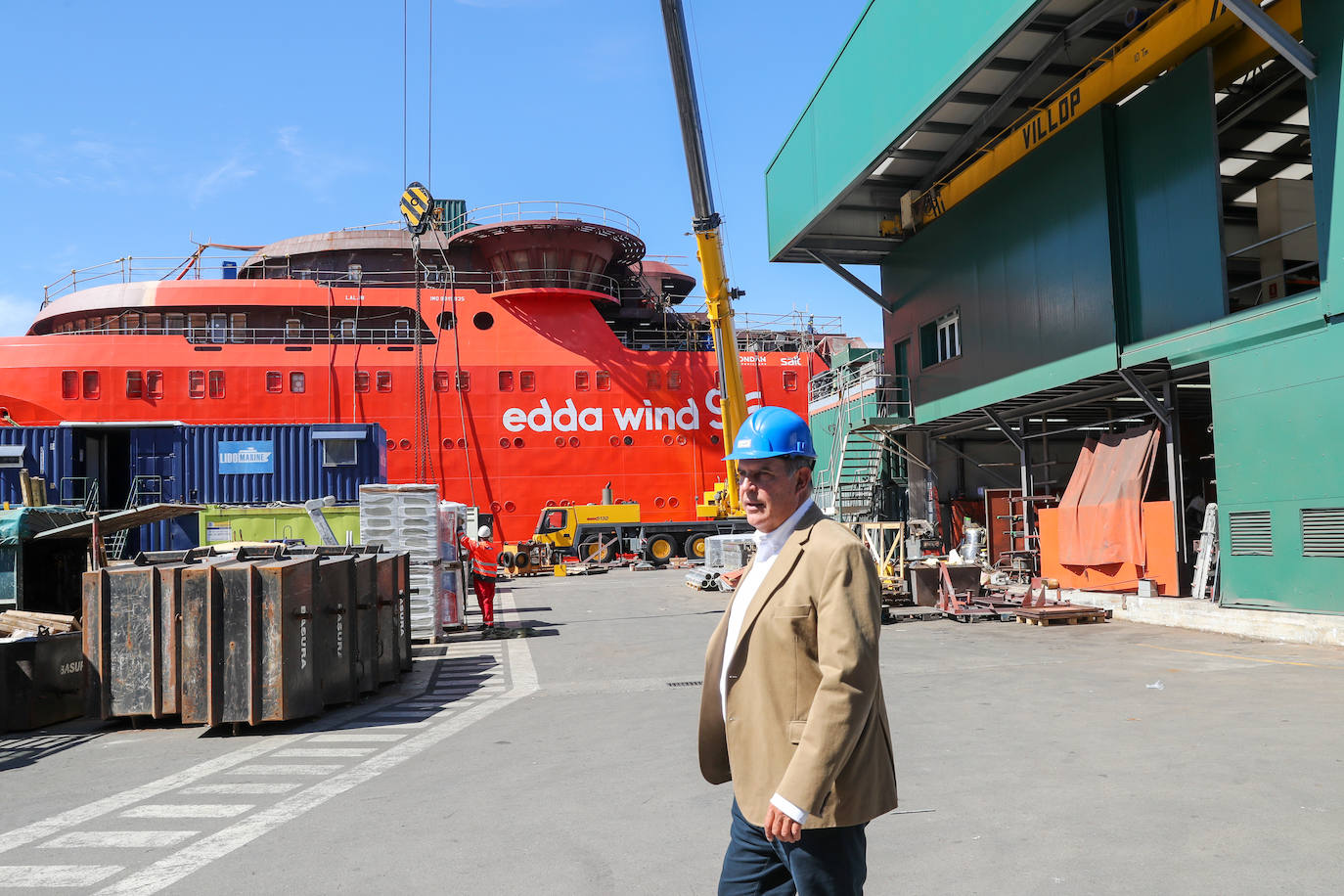 La empresa que encabeza Álvaro Platero construye barcos innovadores. Son tecnológicamente los más avanzados del mundo, con propulsión de hidrógeno o 100% eléctricos. Desde Castropol exporta la totalidad de su producción, fundamentalmente a Noruega, país que se ha convertido en un principal cliente.