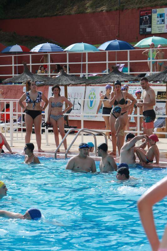 Fotos: El chapuzón más esperado por los turoneses