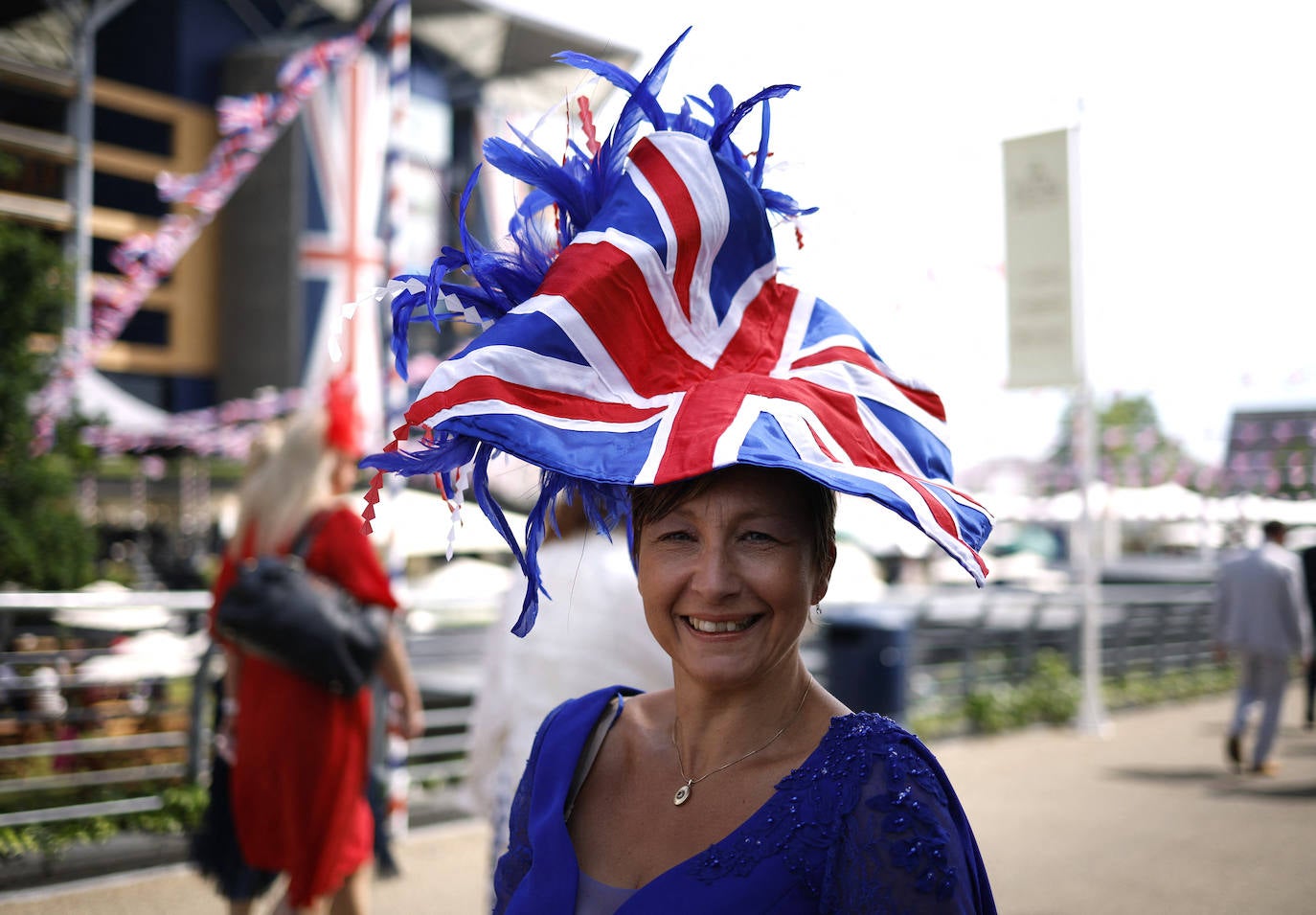 Fotos: El espectáculo de los sombreros imposibles en Ascot