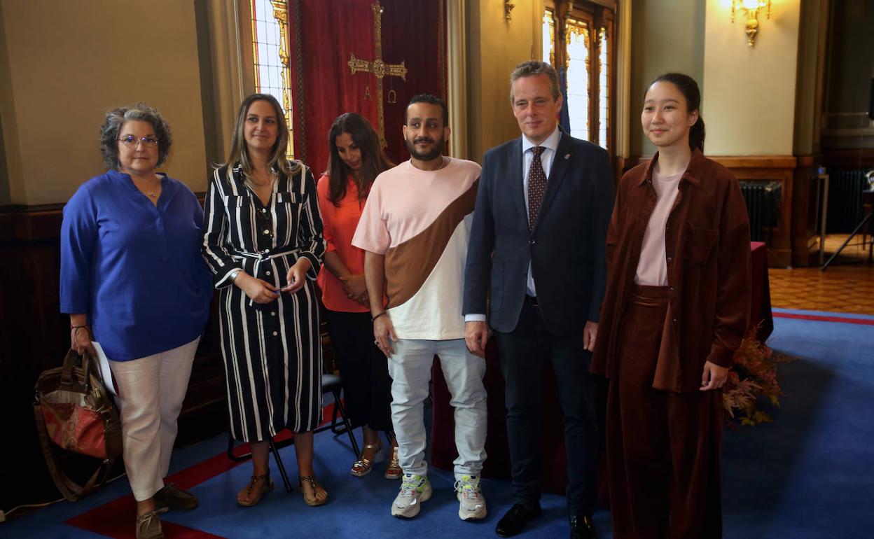 Ana Andrés Ablanedo, Rita Camblor, Mohammed Abdu Ahmed, Marcelino Marcos Líndez y Adema Kuandykova. 