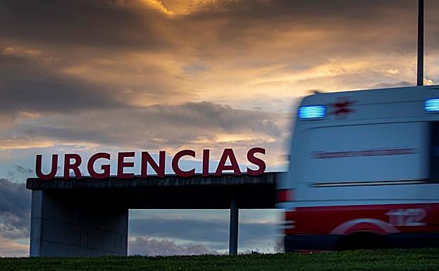 Acceso de Urgencias del Hospital Central de Asturias.