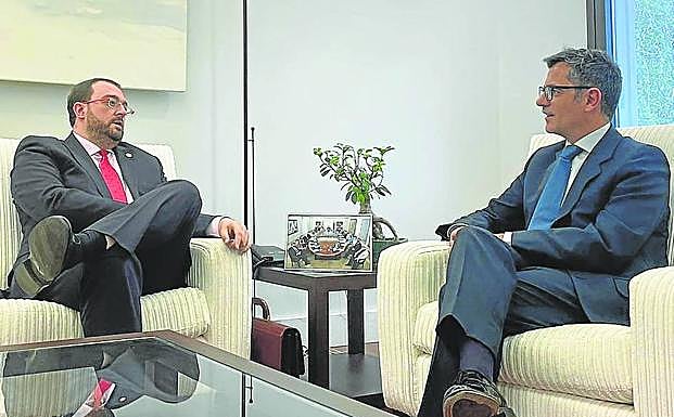 El presidente del Principado junto al ministro de Presidencia. 