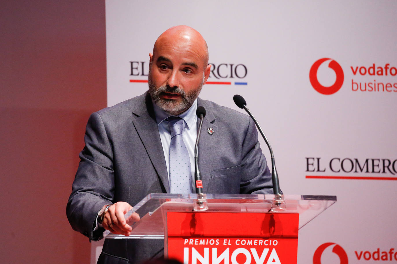 La empresa energética TotalEnergies en la categoría Empresarial, la plataforma Empathy.co en la de Emprendimiento, la compañía GAM en Industria 4.0 y la Consejería de Educación del Principado en el apartado Innovación al Servicio Social y de la Ciudadanía son los cuatro galardonados en esta edición de los Premios Innova que conceden EL COMERCIO y Vodafone