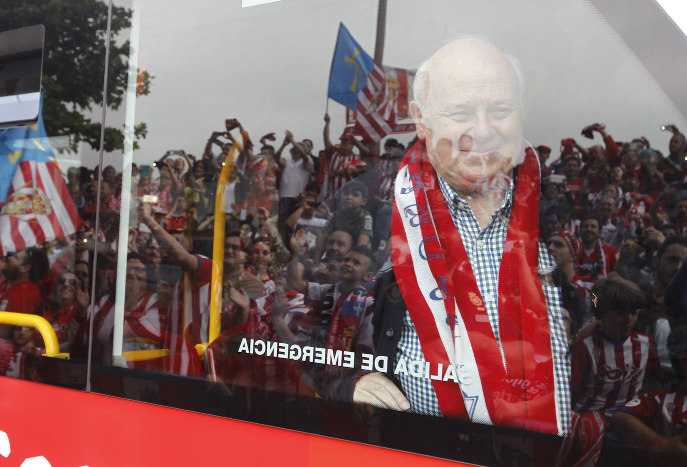 El histórico capellán del Sporting y párroco jubilado de El Coto fallece a los 85 años dejando huérfanos a un equipo, un barrio y una ciudad de su pasión futbolera, fervor religioso e infatigable sorna.