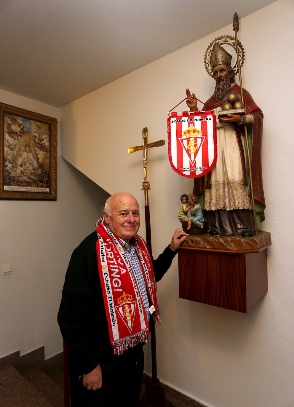 El histórico capellán del Sporting y párroco jubilado de El Coto fallece a los 85 años dejando huérfanos a un equipo, un barrio y una ciudad de su pasión futbolera, fervor religioso e infatigable sorna.