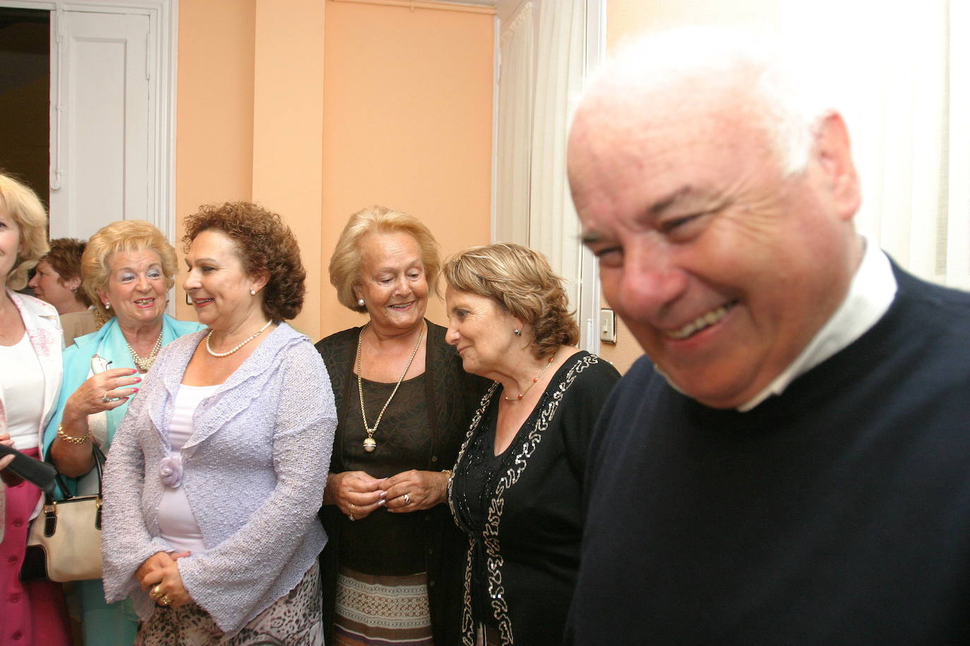 El histórico capellán del Sporting y párroco jubilado de El Coto fallece a los 85 años dejando huérfanos a un equipo, un barrio y una ciudad de su pasión futbolera, fervor religioso e infatigable sorna.