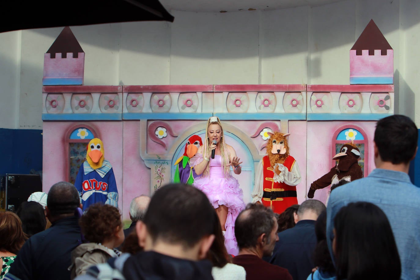 Fotos: Espectacular hoguera de San Juan en Mieres