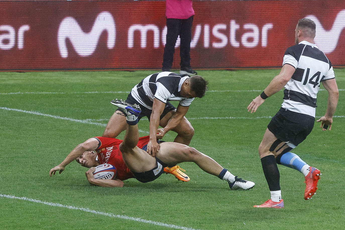 Fotos: Las mejores imágenes del rugby entre Barbarians y España