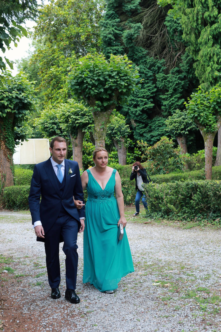 El portavoz y secretario general de Foro en Asturias y la valenciana Silvia Rodríguez se casaron este sábado en el Palacio Conde de Toreno, en Malleza