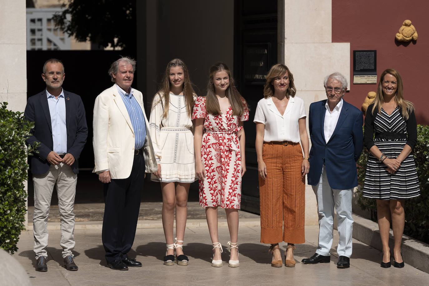 Los Reyes, la princesa Leonor y la infanta Sofía visitan Cataluña con motivo de la entrega de los premios de Fundación Princesa de Girona. Esta ha sido la primera vez que la heredera de la Corona ha visitado la provincia.