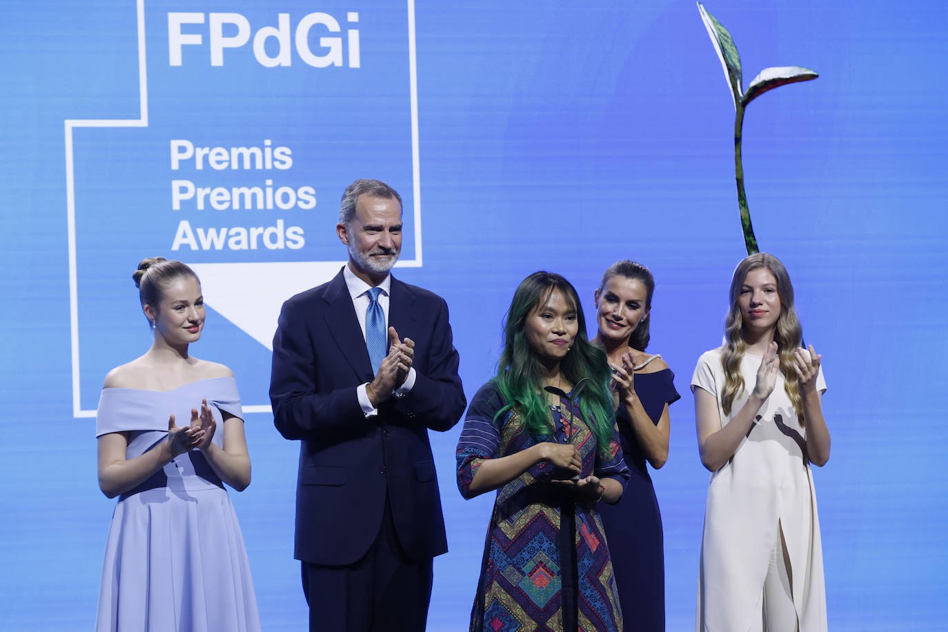 Los Reyes, la princesa Leonor y la infanta Sofía visitan Cataluña con motivo de la entrega de los premios de Fundación Princesa de Girona. Esta ha sido la primera vez que la heredera de la Corona ha visitado la provincia.