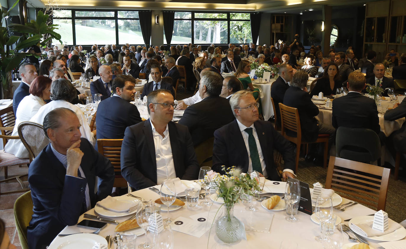 Fotos: Premio a «uno de los hombres buenos que tenemos en Gijón»