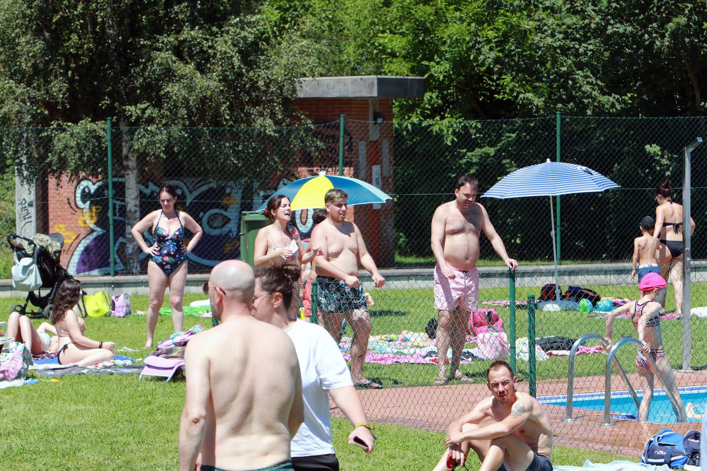 Fotos: Asturias disfruta del verano: playas y piscinas para aliviar el calor