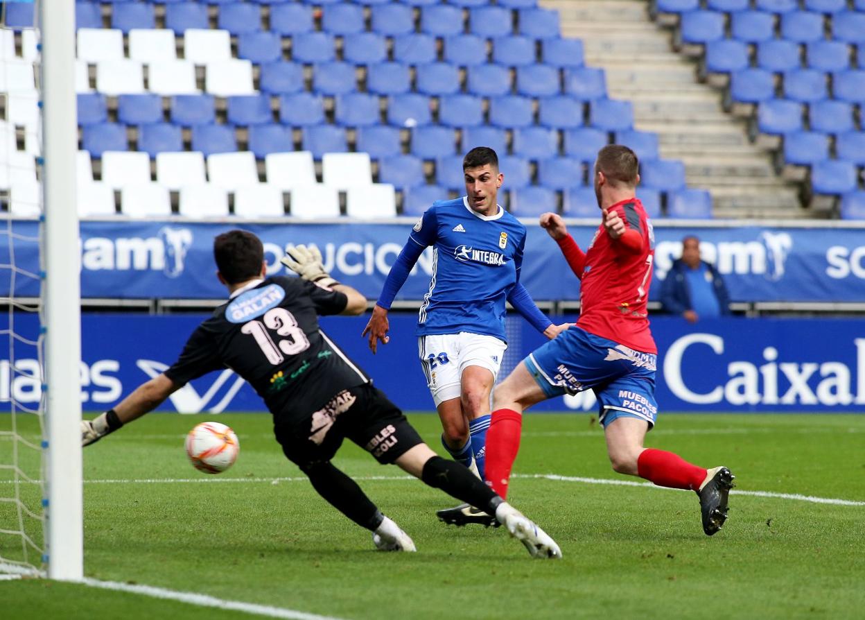 René marca el gol que dio el ascenso al Vetusta en el último partido liguero ante el Colunga. 