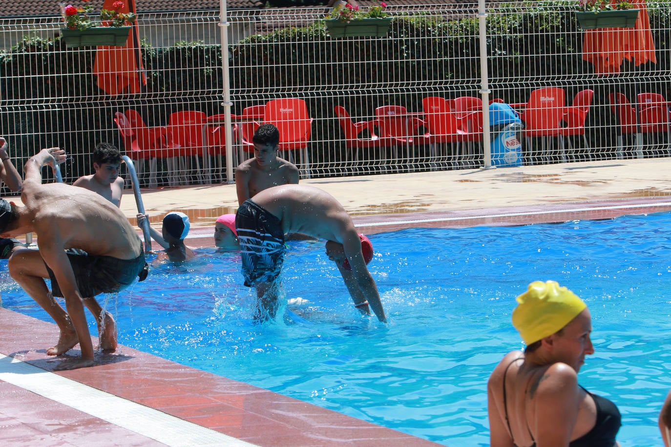 Fotos: Así afrontan el calor los asturianos