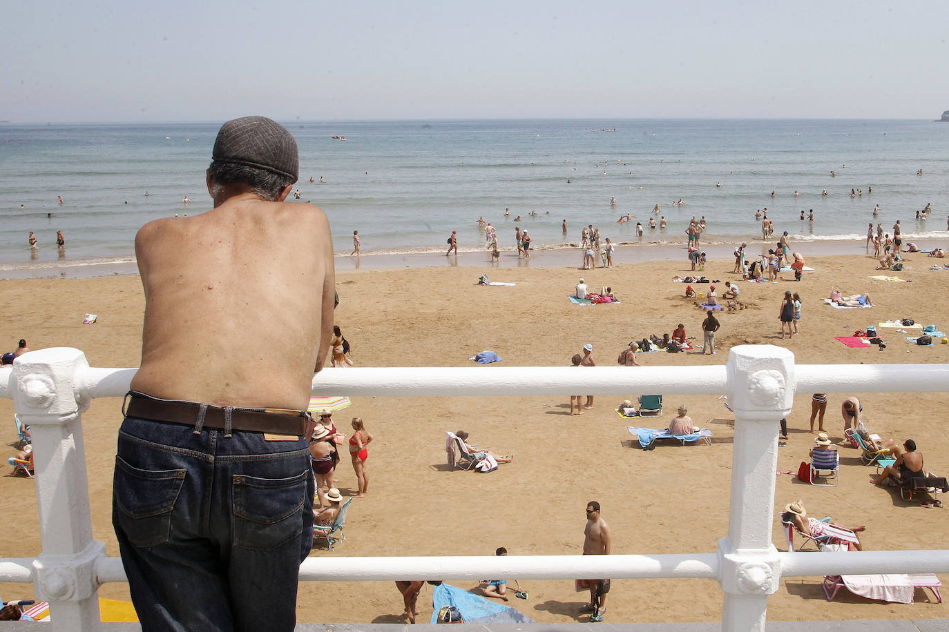 Fotos: Playa e ingenio para aliviar el calor