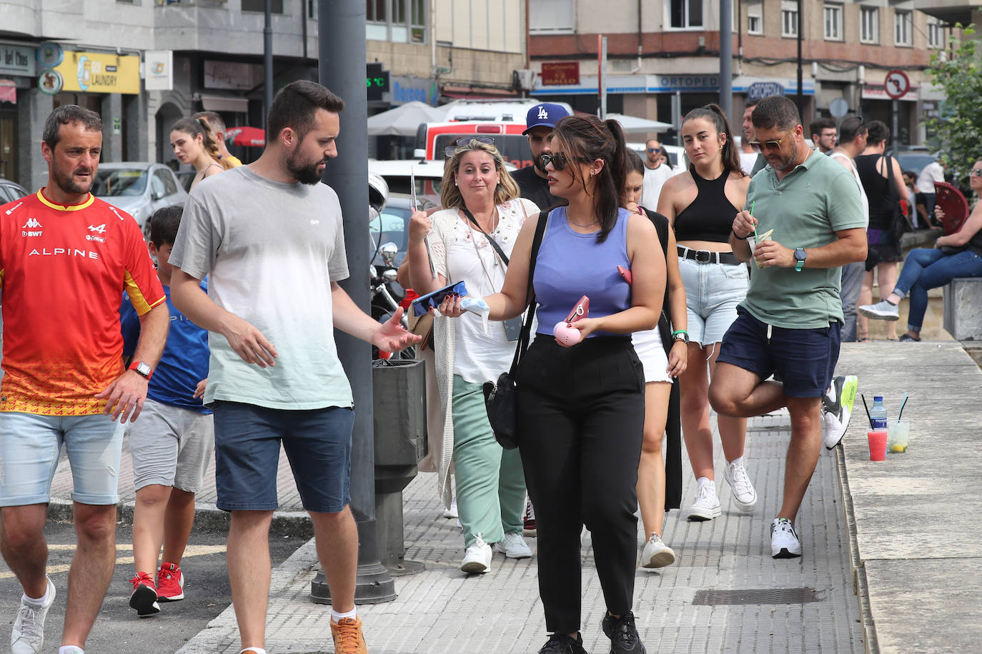 Fotos: A remojo para mitigar el calor en Asturias