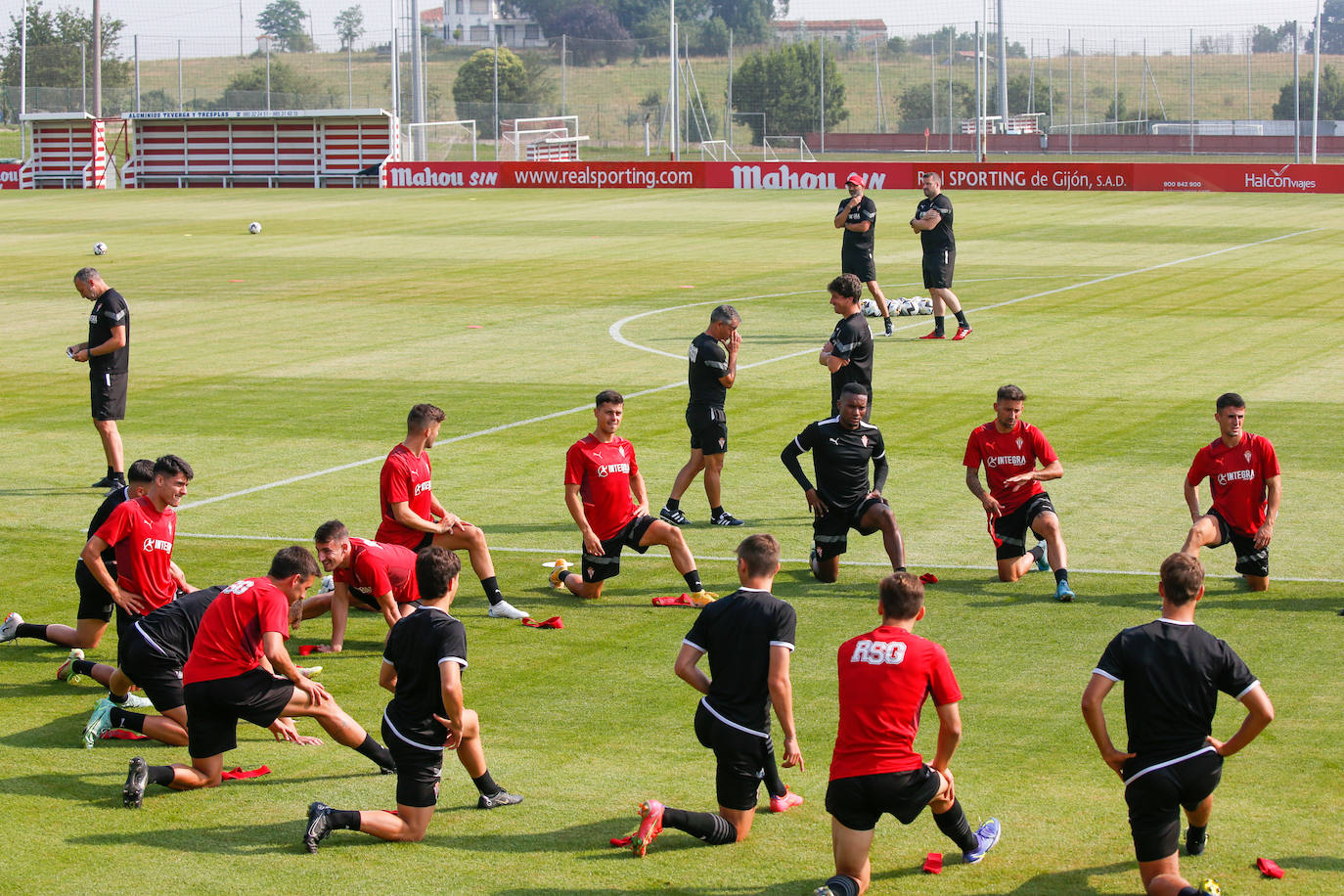 Fotos del Sporting: Partidillo de entrenamiento con mucha expectación